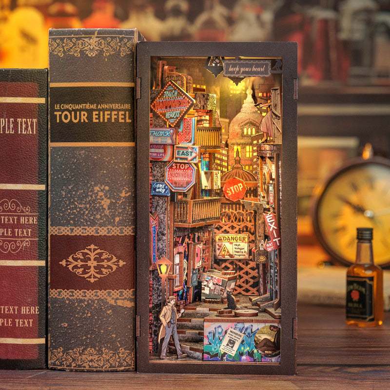 The Long Goodbye | CUTEBEE DIY Book Nook Kit
