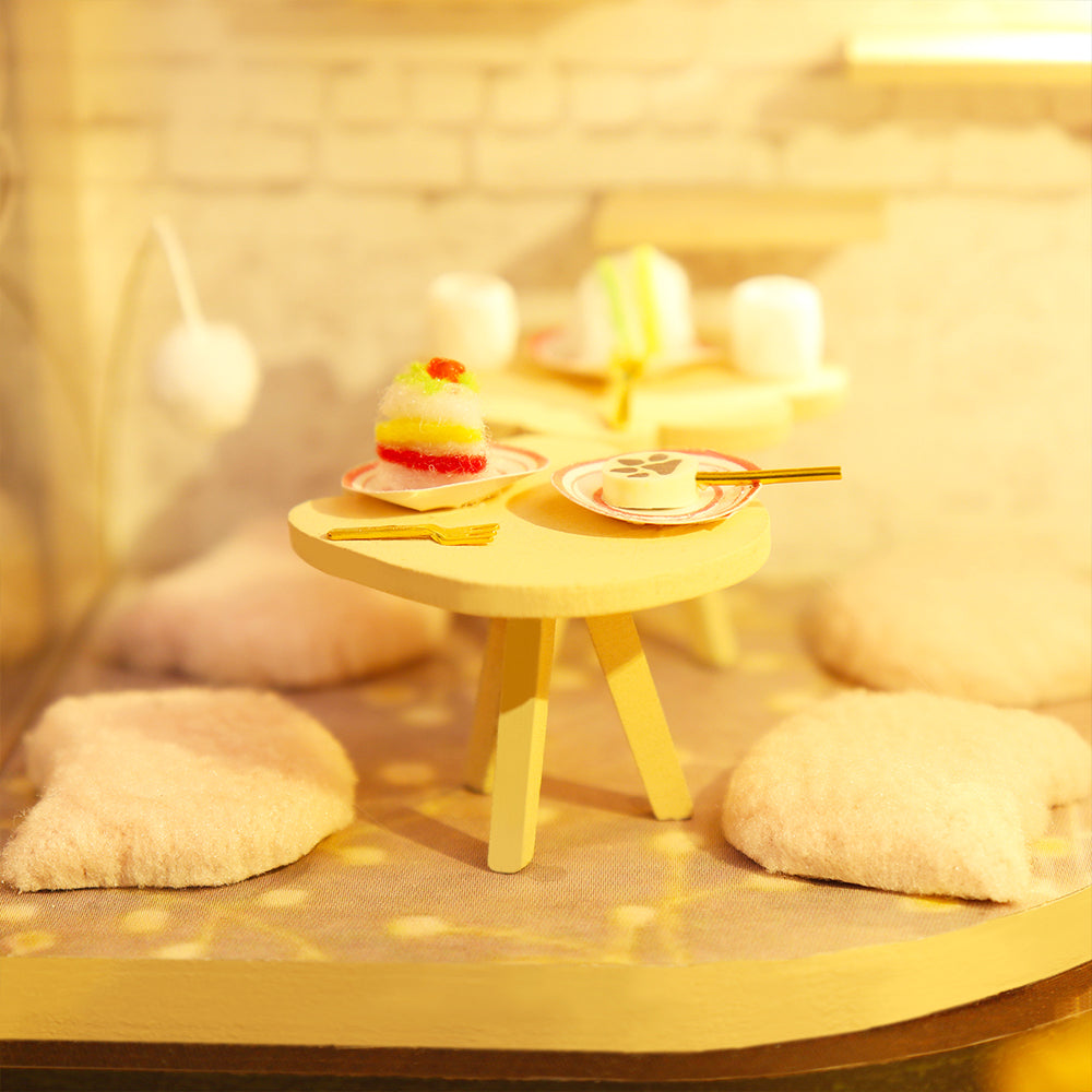 Cat Coffee Garden |CUTEBEE 1: 24 DIY Dollhouse Kit