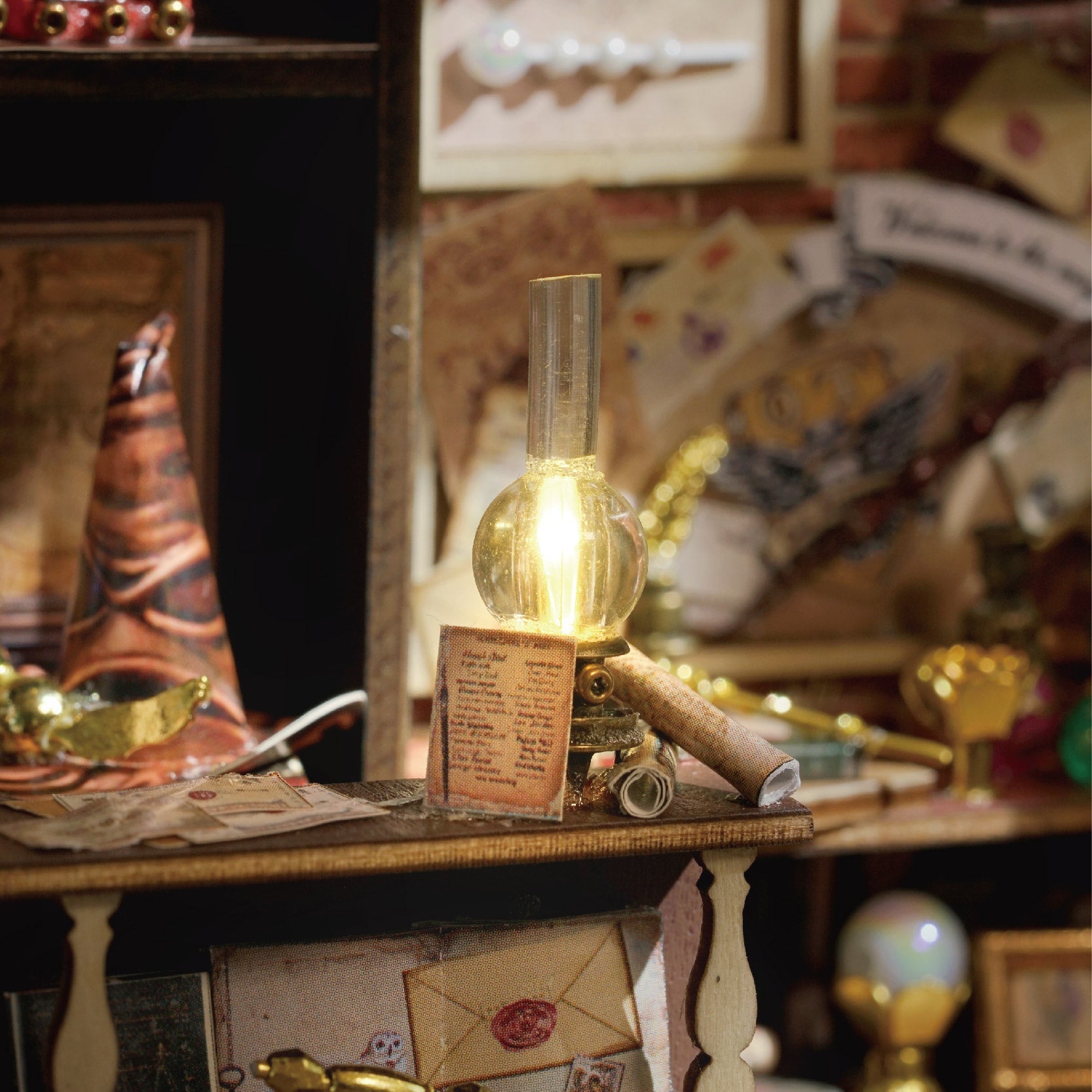 Magic Shop | CUTEBEE 1: 24 DIY Dollhouse Kit