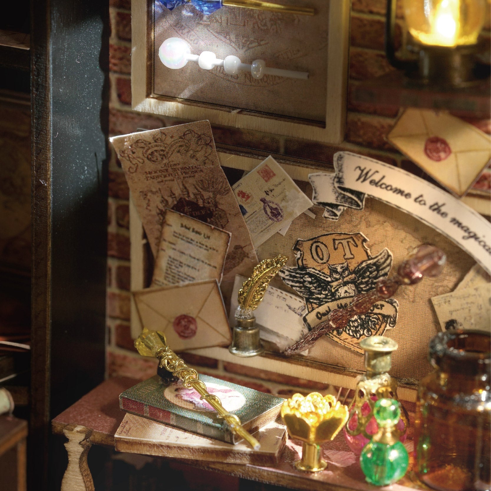 Magic Shop | CUTEBEE 1: 24 DIY Dollhouse Kit