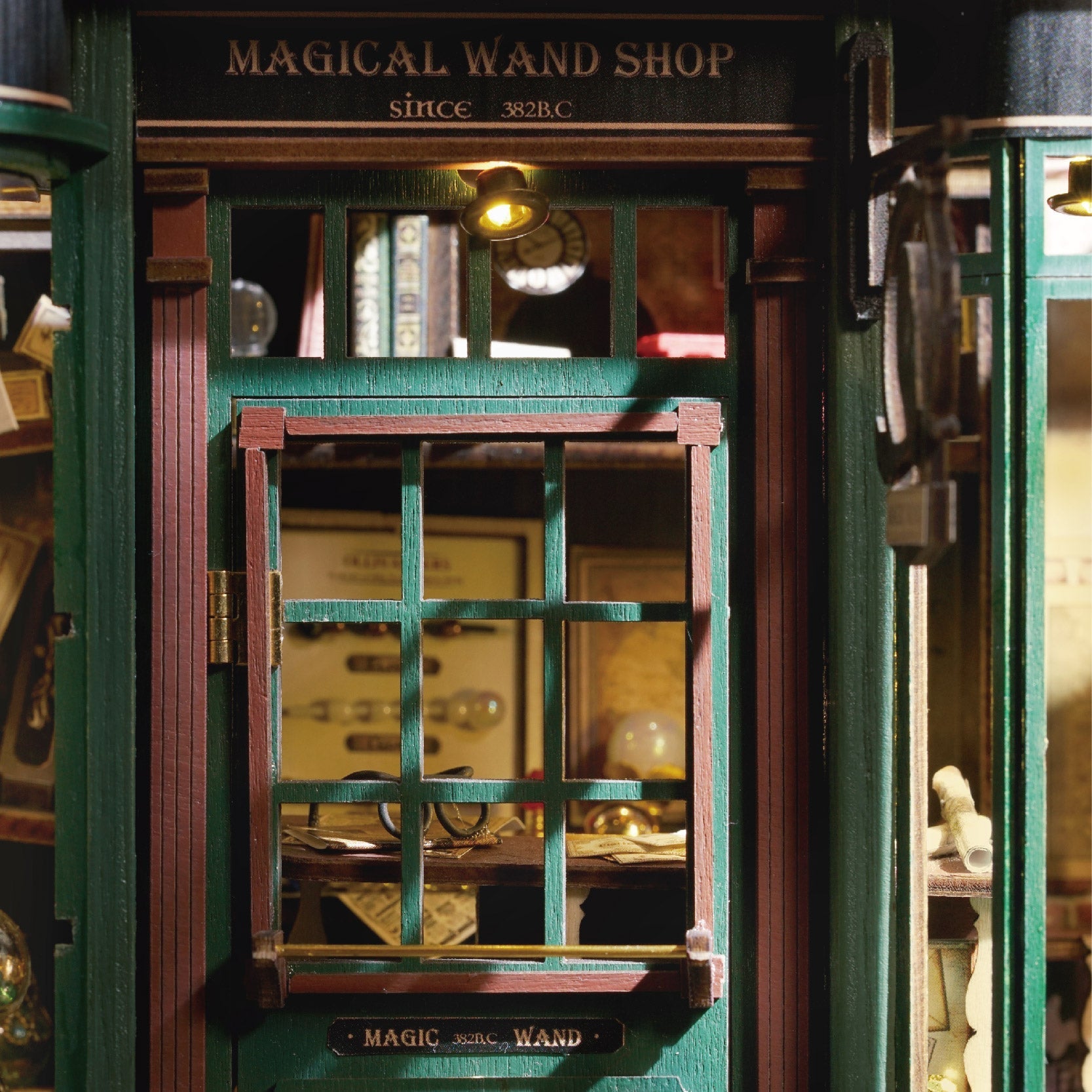 Magic Shop | CUTEBEE 1: 24 DIY Dollhouse Kit