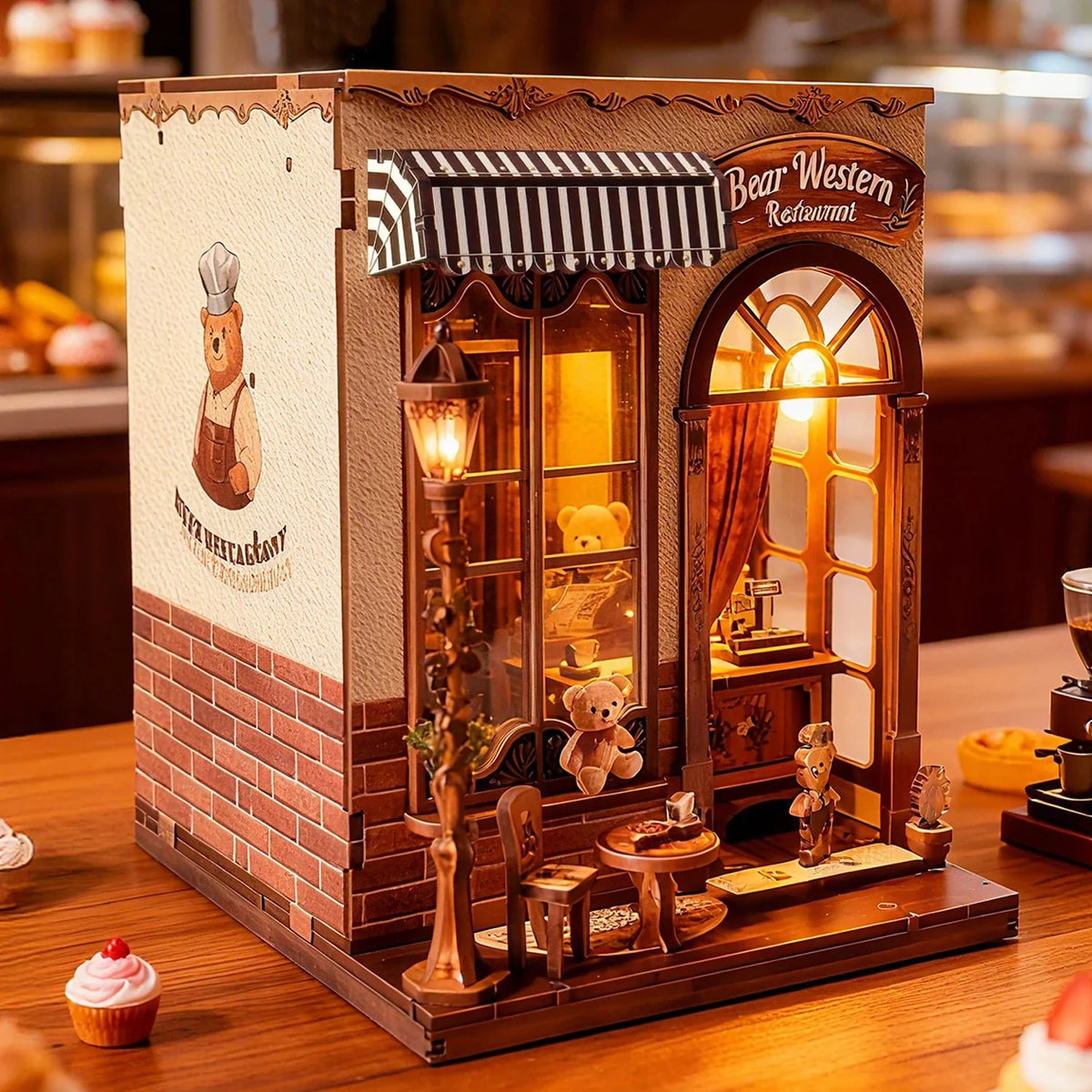 Bear's Bistro - DIY Book Nook Kit - NookFan