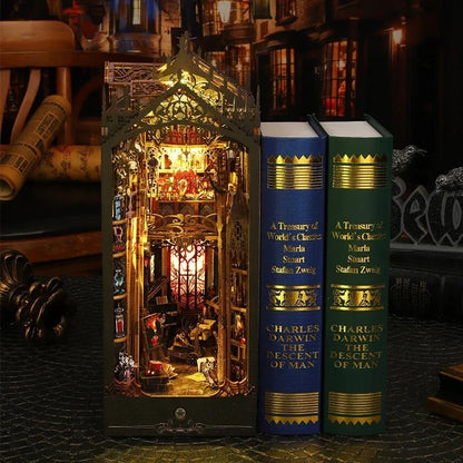William Castle Book Nook - NookFan