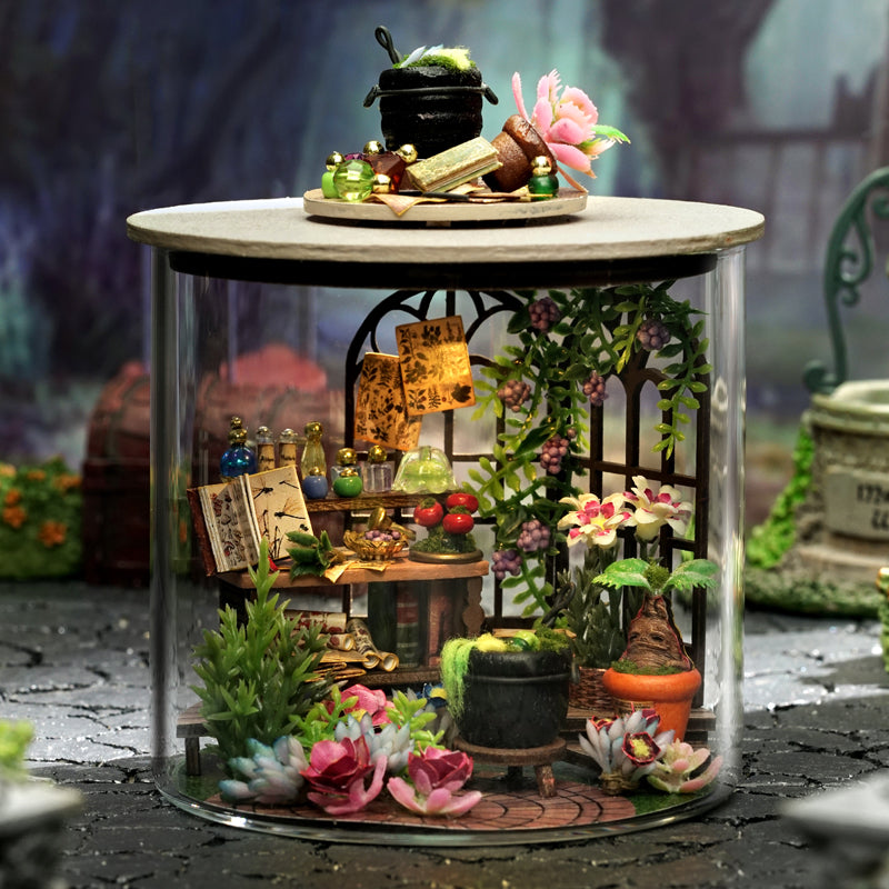Magic World | CUTEBEE 1: 24 DIY Dollhouse Kit
