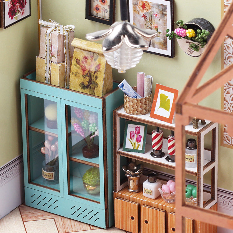 Jenny's Greenhouse | CUTEBEE  1: 24 DIY Dollhouse Kit