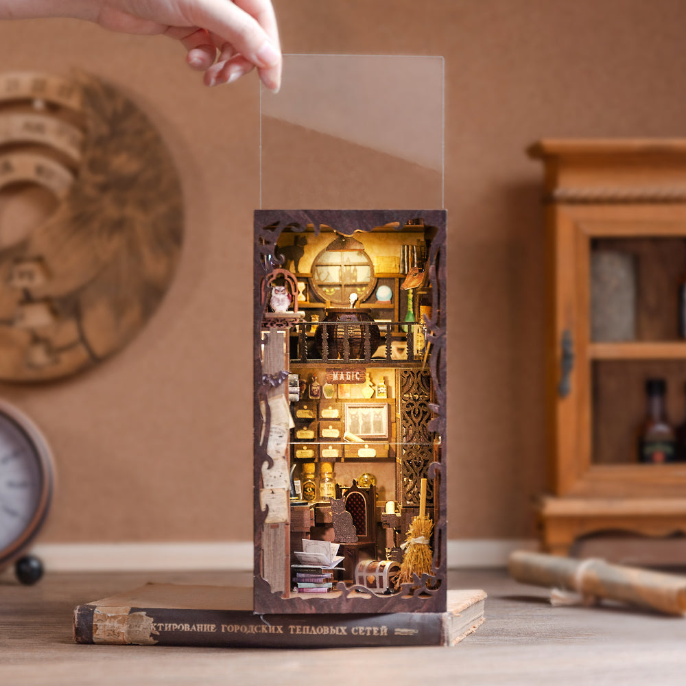 Magic Pharmacist |CUTEBEE DIY Book Nook Kit