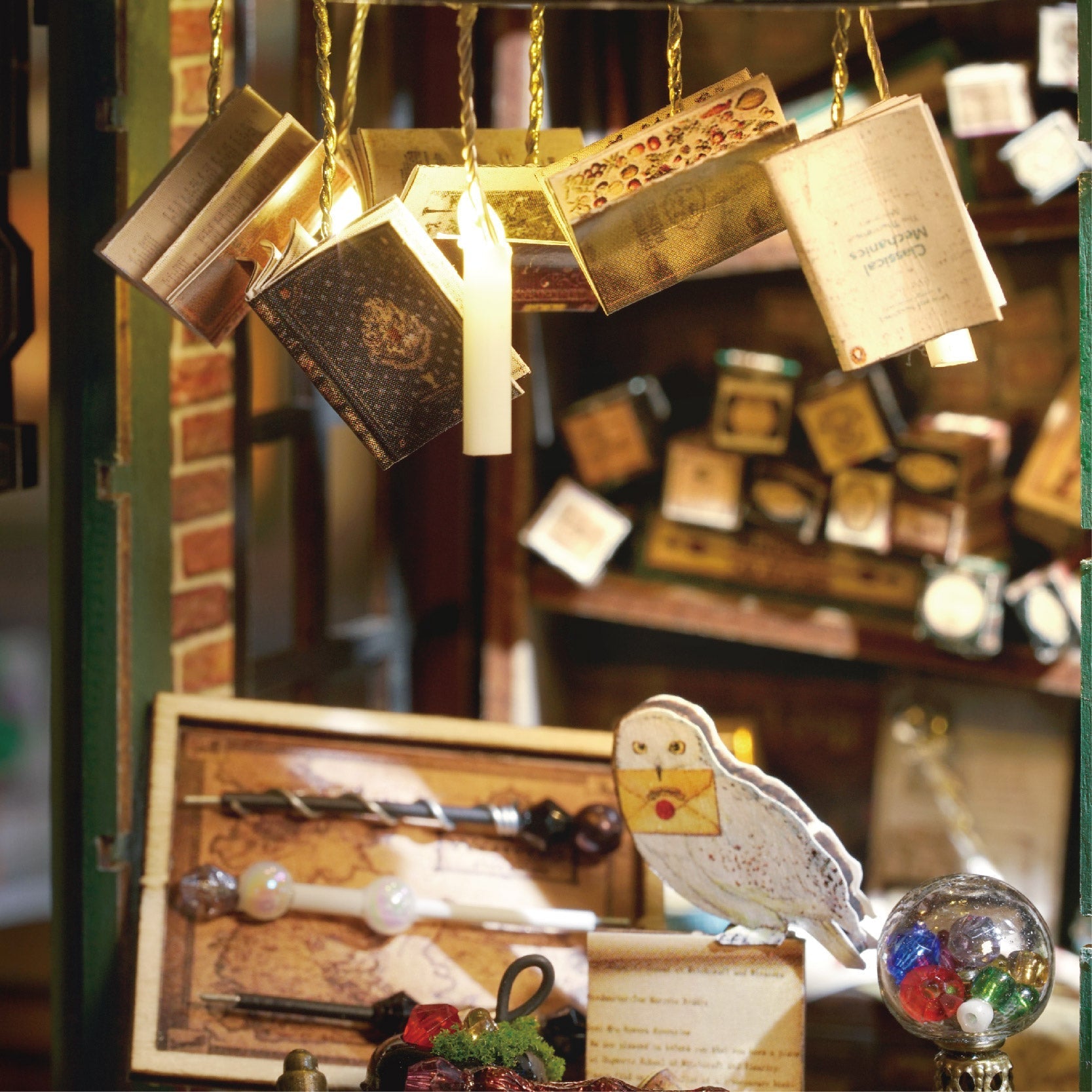 Magic Shop | CUTEBEE 1: 24 DIY Dollhouse Kit