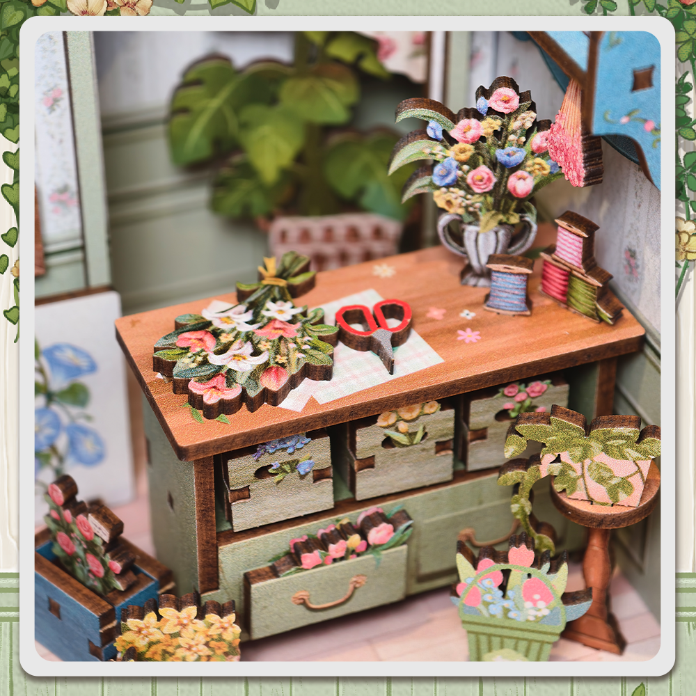 Champs-Élysées  Florist | CUTEBEE DIY Book Nook Kit |